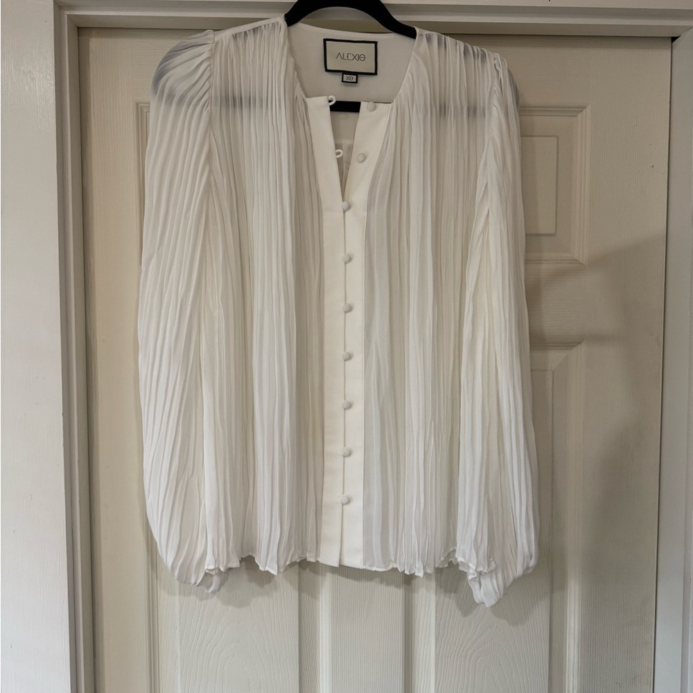 ALEXIS Blouse - Picture 7 of 7
